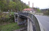Die Straenbrcke beim Bernburgtunnel am 1. Mai 2012